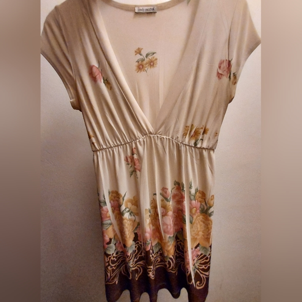 Body Central Women's Stretch Floral Tunic